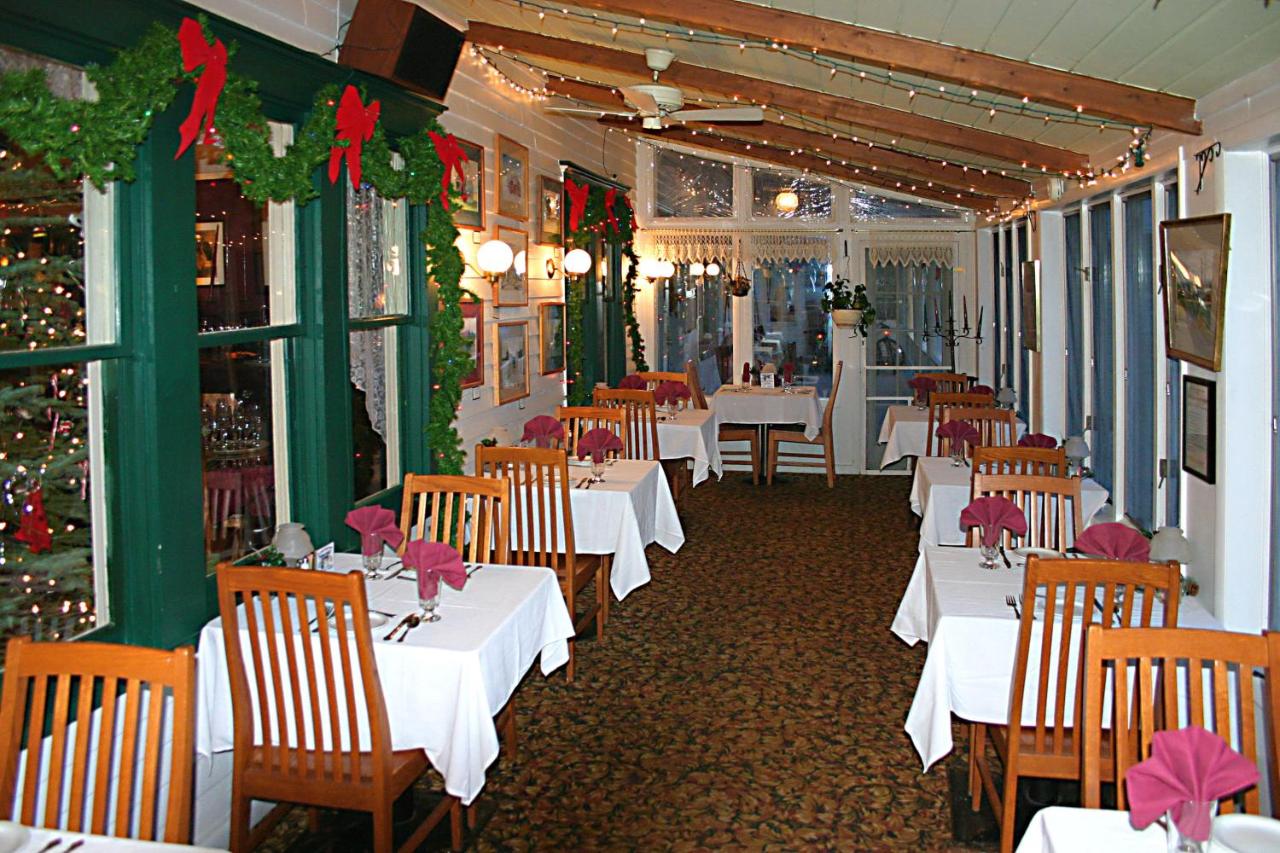  | Inn at Starlight Lake & Restaurant