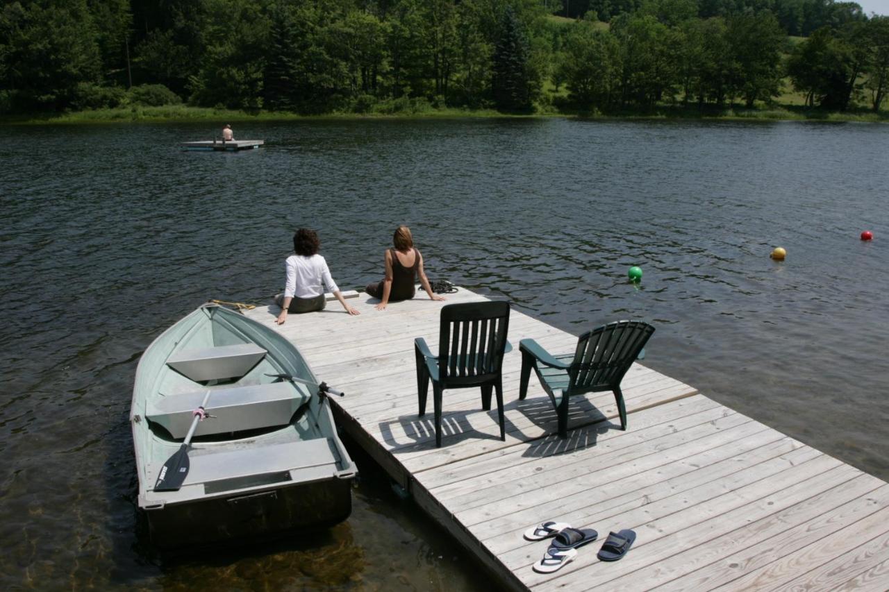 | Inn at Starlight Lake & Restaurant