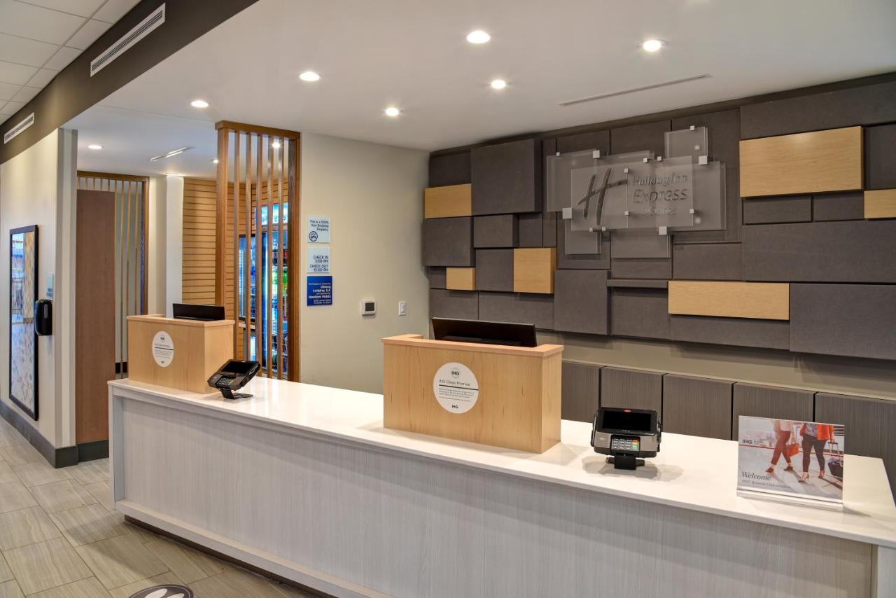 | Holiday Inn Express & Suites - Ottawa, an IHG Hotel
