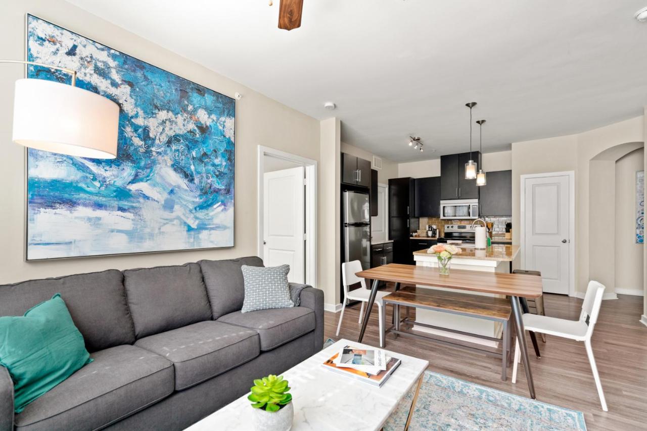 One-Bedroom Apartment (Self Check-in with Virtual Front Desk) at Kasa Highland Park Dallas