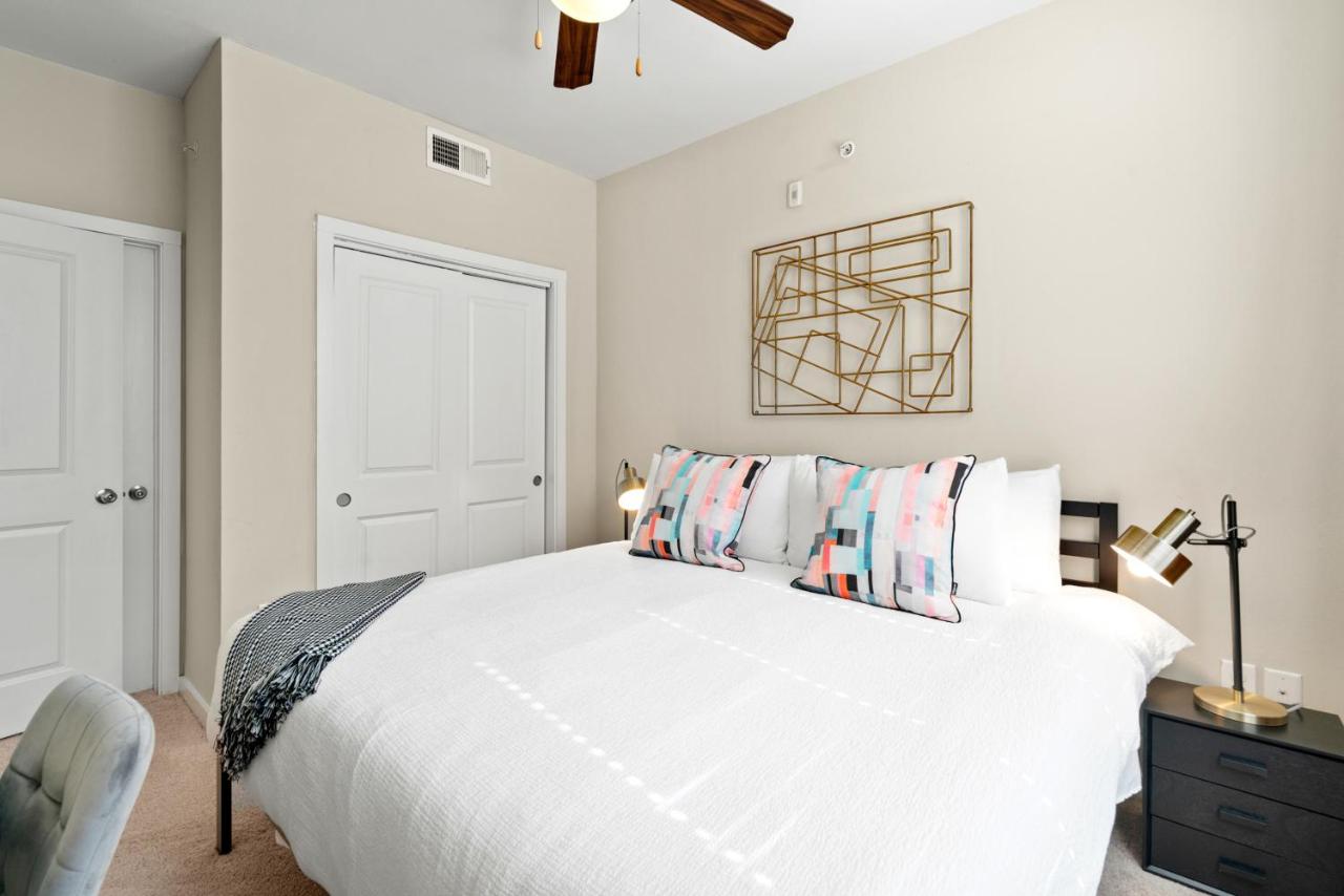 Superior Apartment at Kasa Highland Park Dallas
