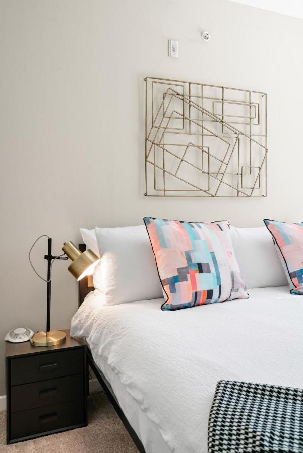 Superior Apartment at Kasa Highland Park Dallas