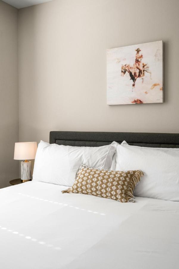 Superior Apartment at Kasa Highland Park Dallas