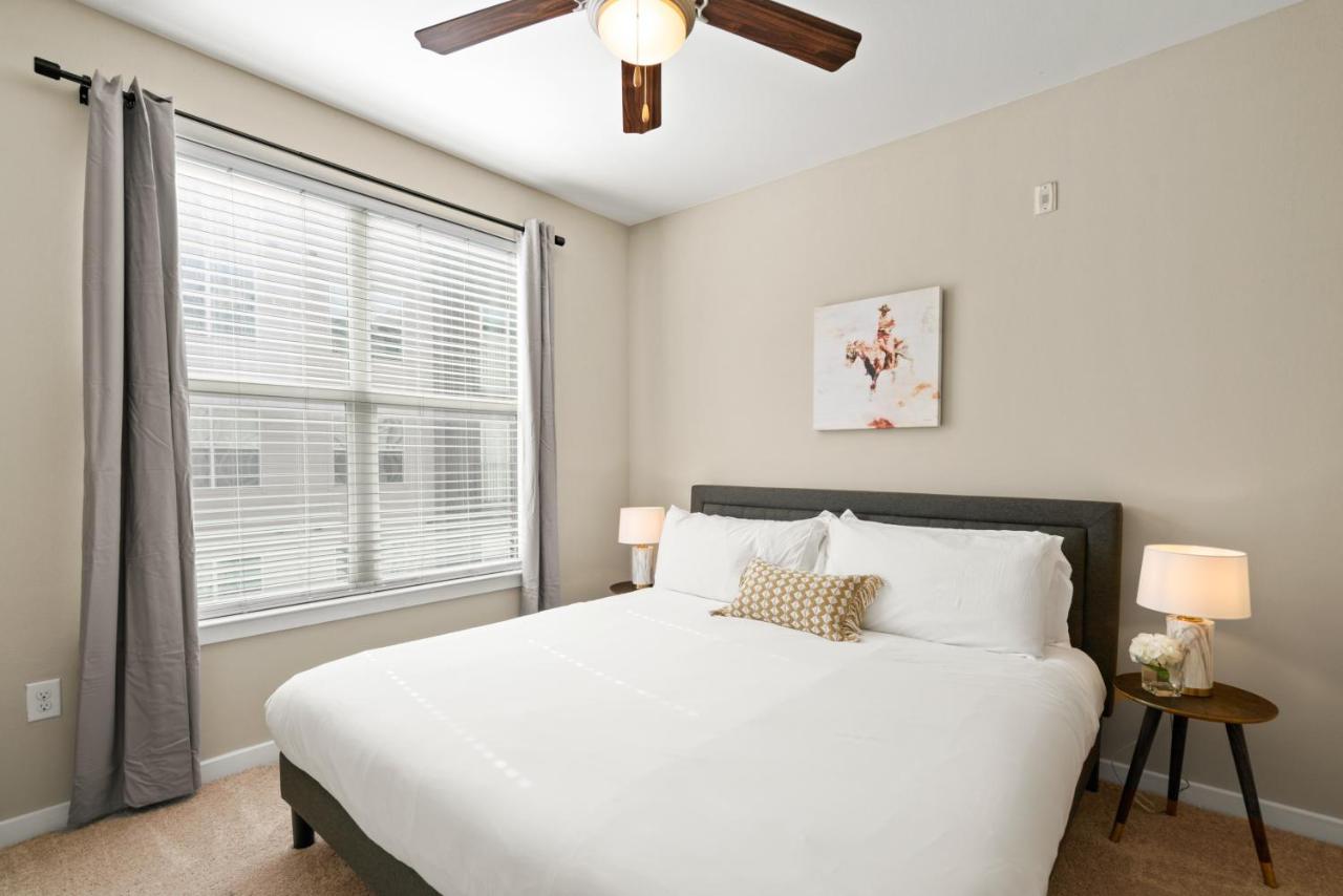 Superior Apartment at Kasa Highland Park Dallas