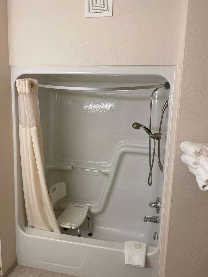 Double Room - Disability Access at Northfield Inn, Suites & Conference Center