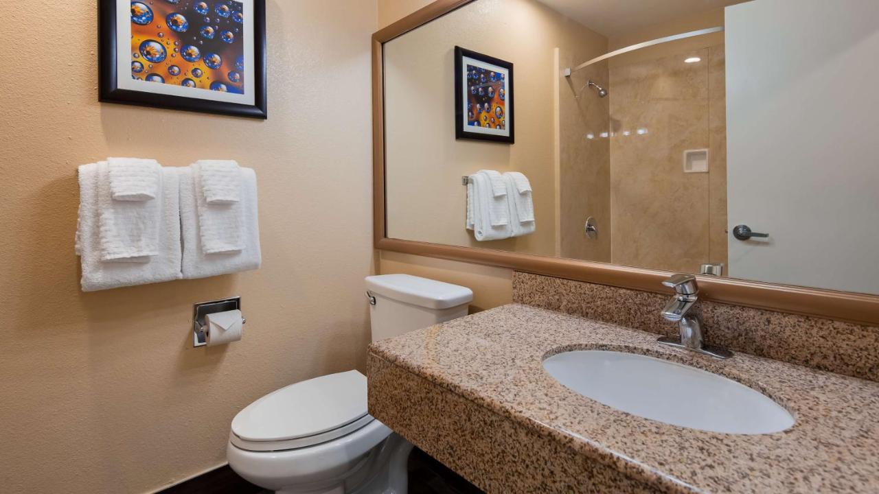  | Best Western Plus Heritage Inn