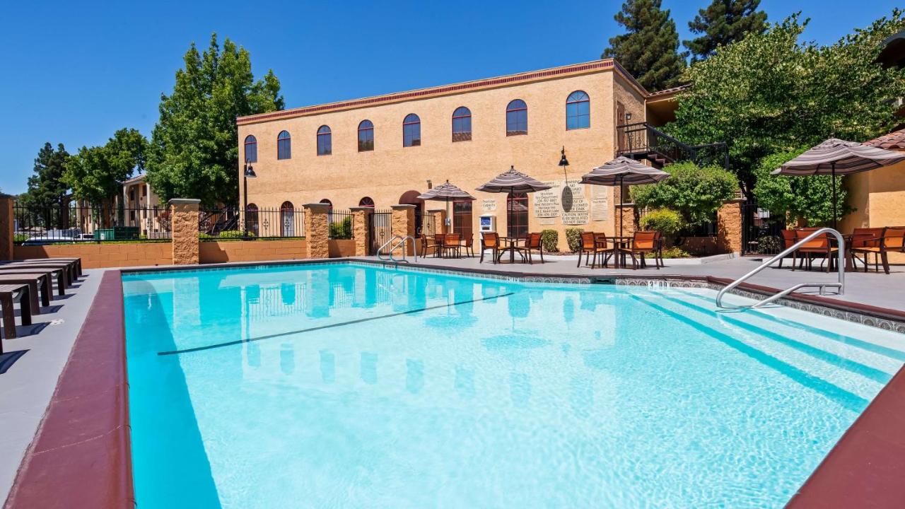  | Best Western Plus Heritage Inn
