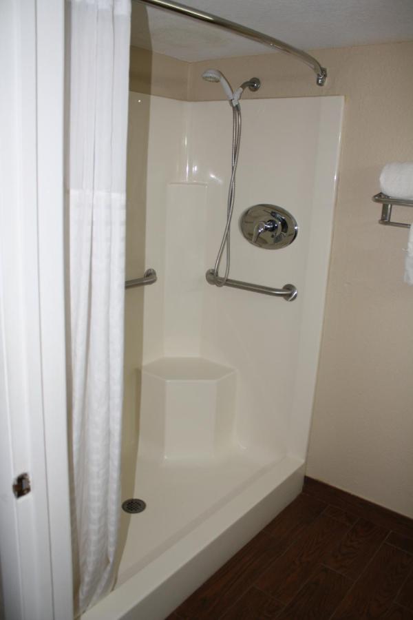 Double Room with Two Double Beds - Accessible/Non-Smoking/1st Floor at Comfort Inn St Petersburg North