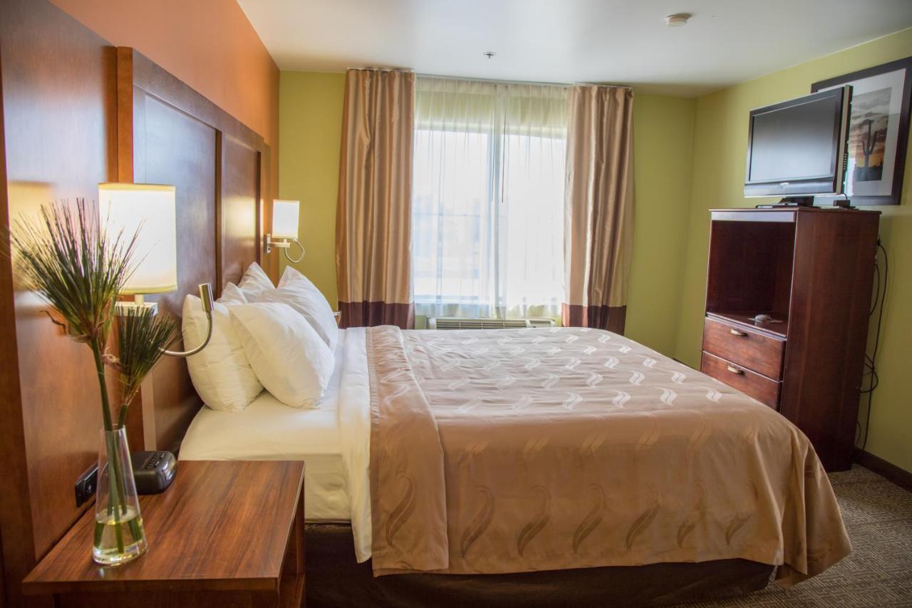 Efficiency King Suite - Accessible/Non-Smoking at Quality Inn Merced Gateway to Yosemite