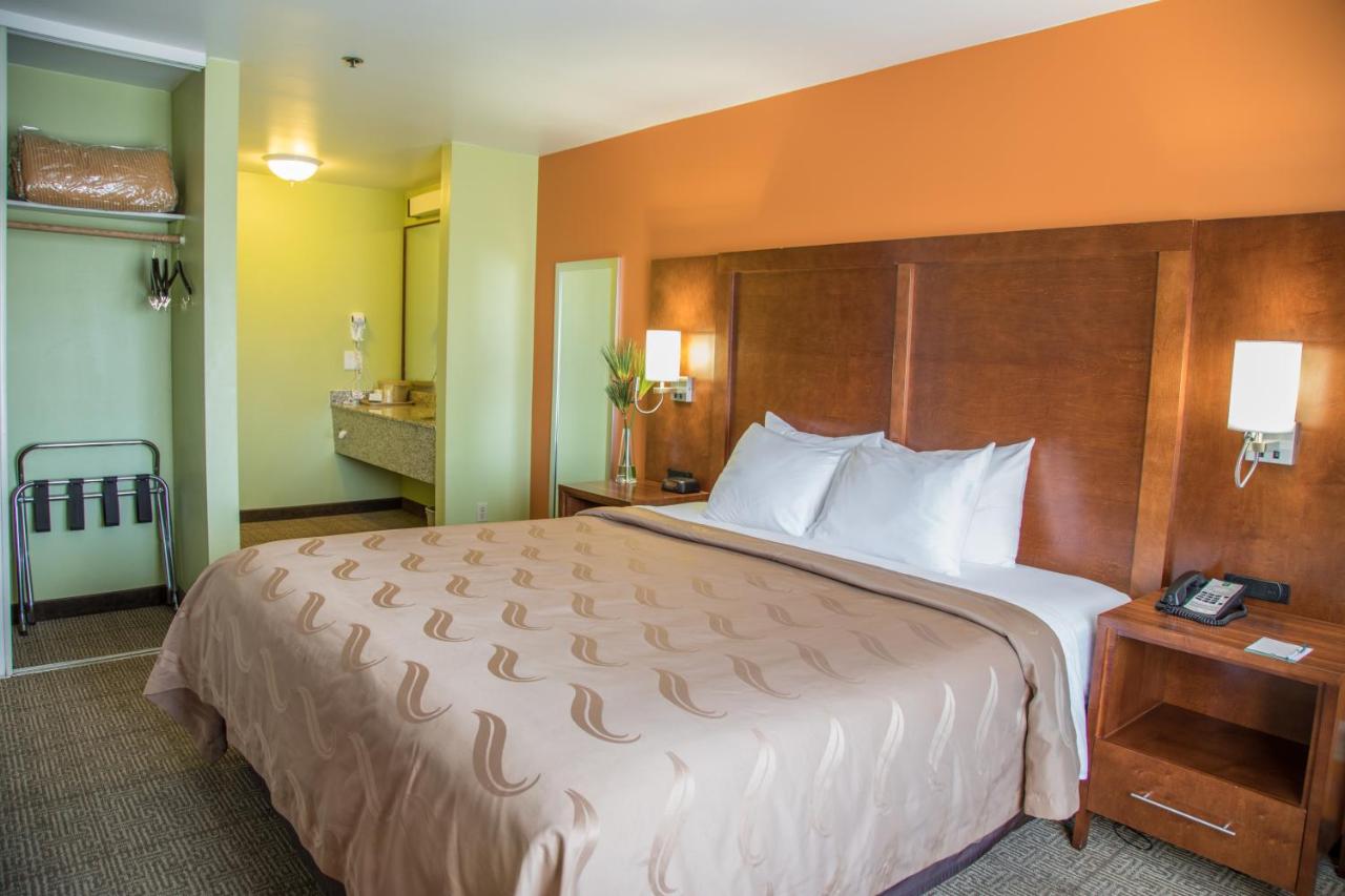 Efficiency King Suite - Accessible/Non-Smoking at Quality Inn Merced Gateway to Yosemite