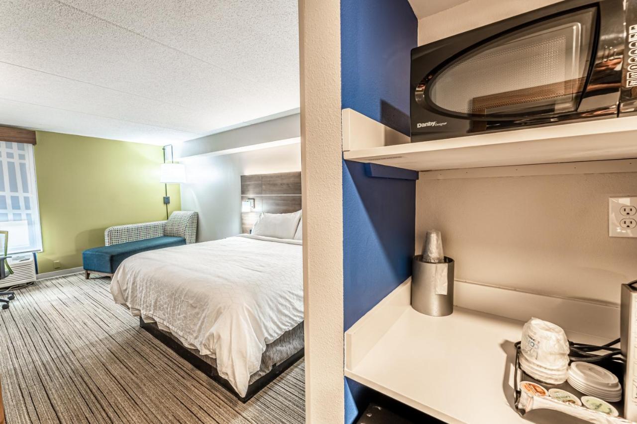 Executive King Room - Non-Smoking at Holiday Inn Express Indianapolis South by IHG