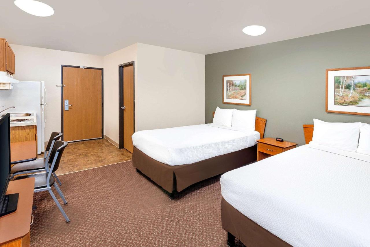 Double Room with Two Double Beds - Smoking at WoodSpring Suites Sioux Falls
