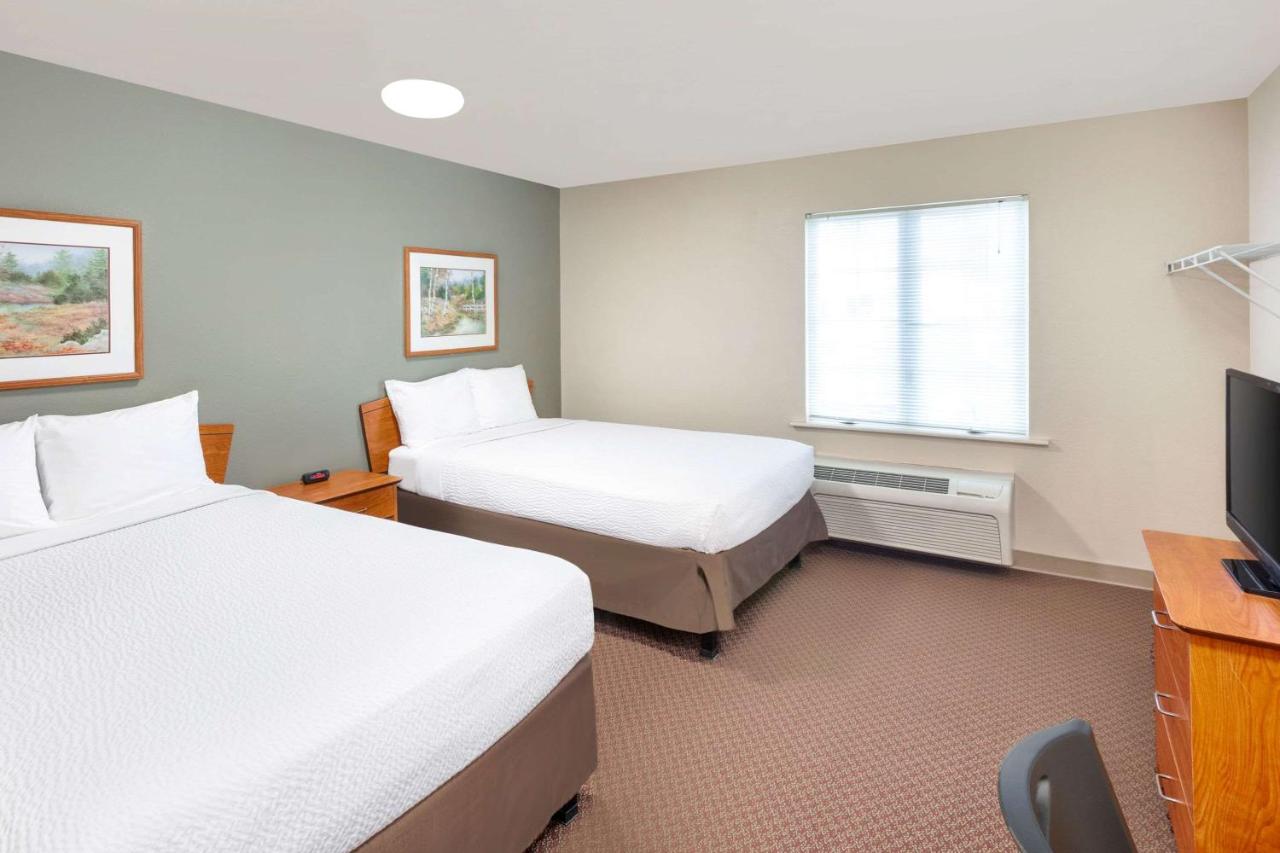 Double Room with Two Double Beds - Smoking at WoodSpring Suites Sioux Falls