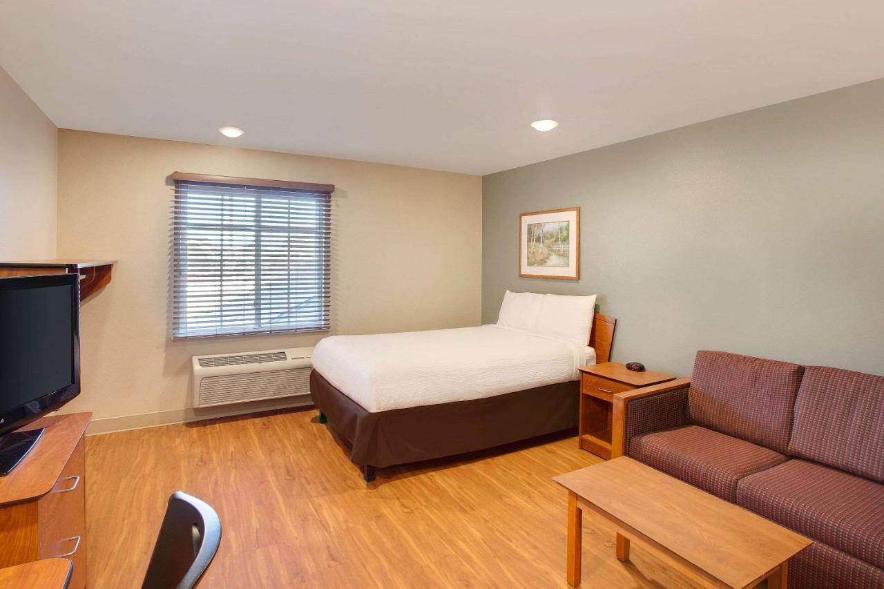 Standard Double Room with Sofa Bed - Non-Smoking at WoodSpring Suites Lake Charles