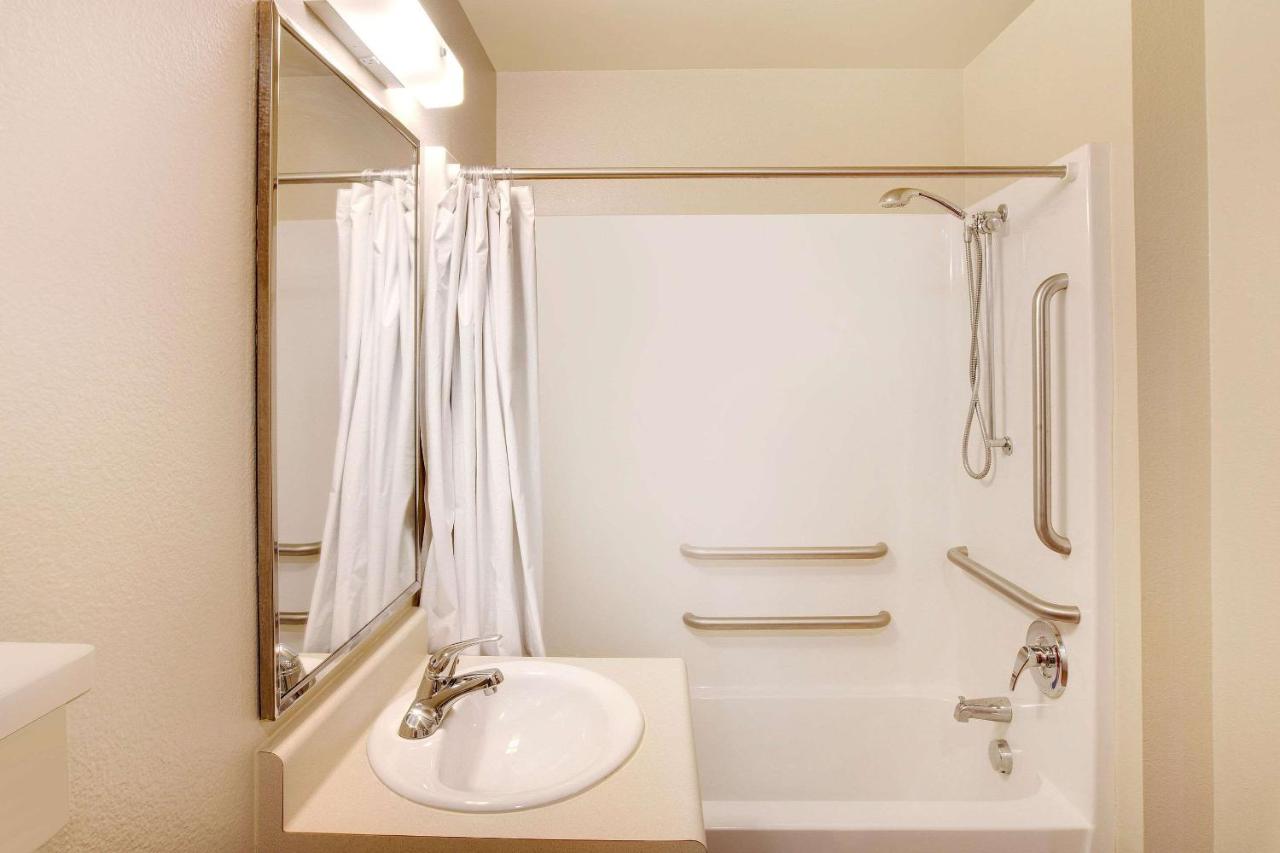 Standard Double Room with Roll-In Shower - Disability Access/Non-Smoking at WoodSpring Suites Baton Rouge East I-12