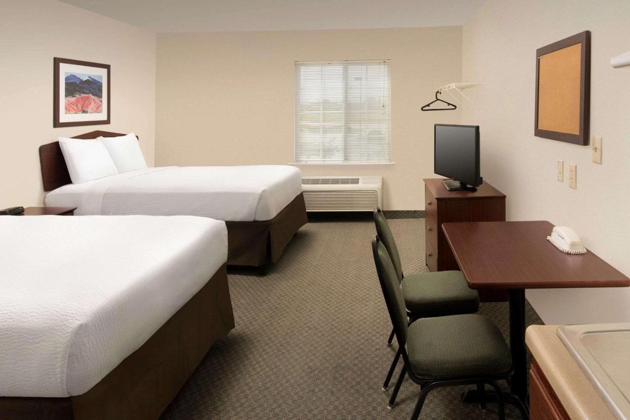 Double Room with Two Double Beds - Smoking at WoodSpring Suites Waco near University