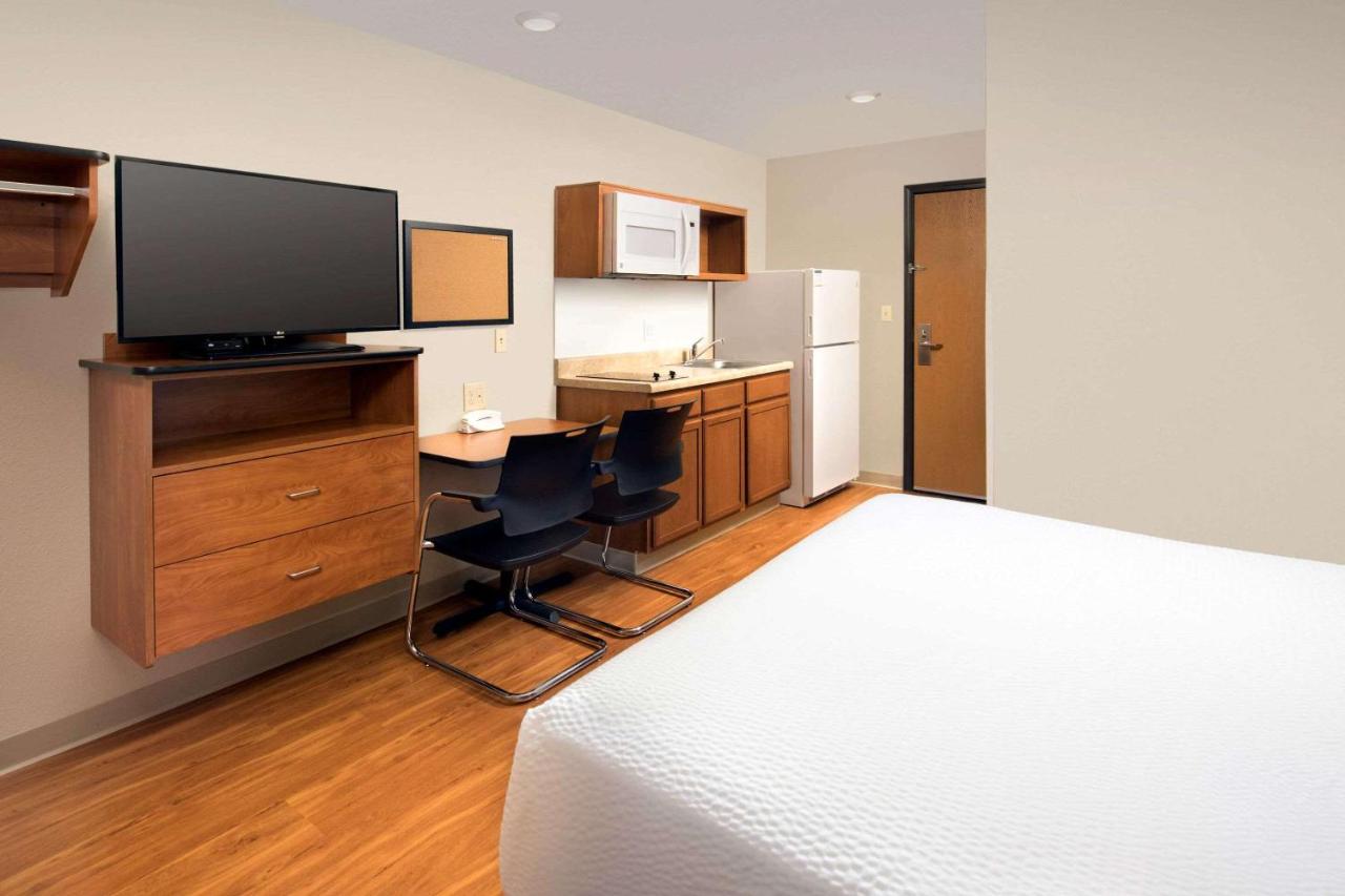 Standard Queen Room - Non-Smoking at WoodSpring Suites San Angelo