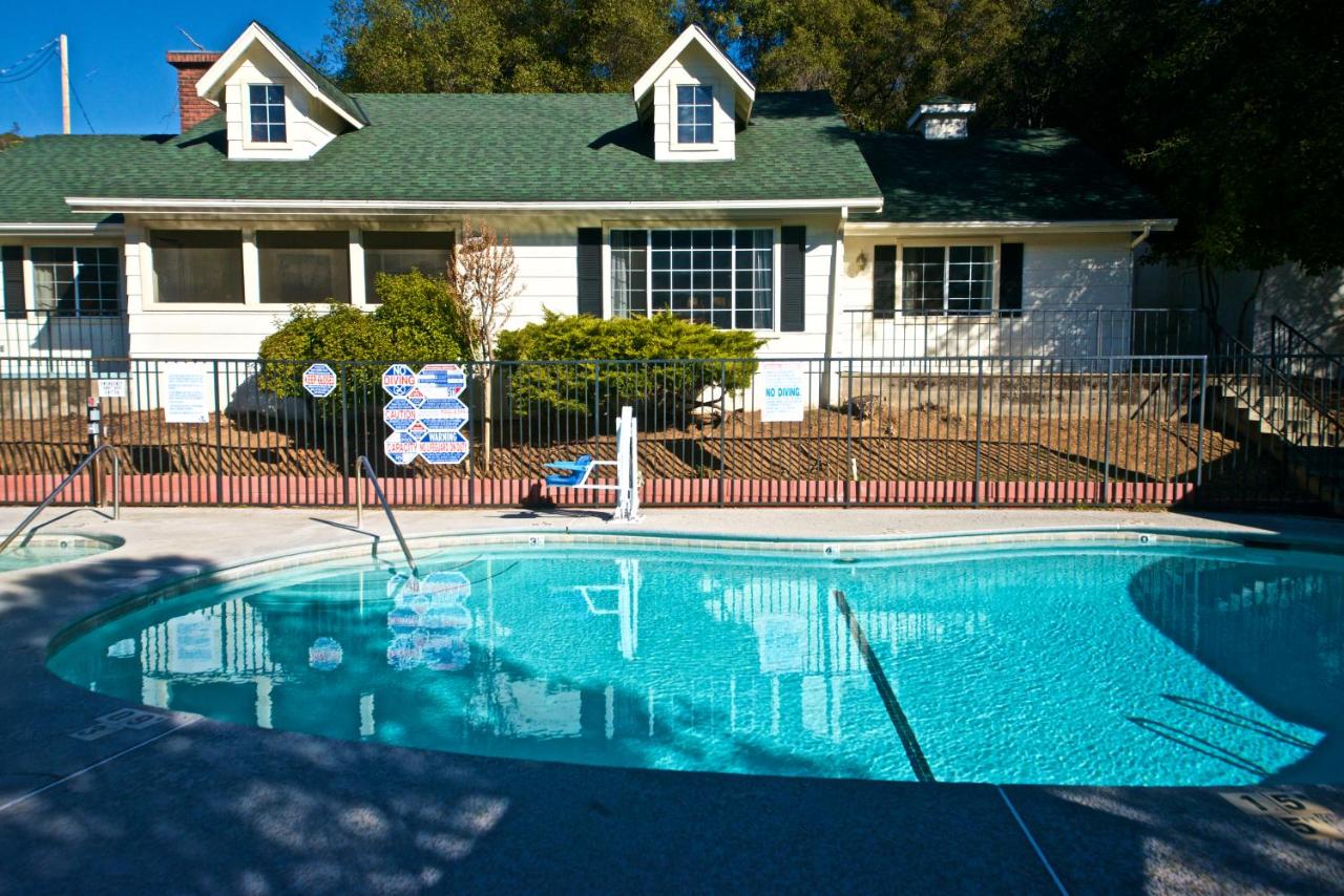  | Quality Inn Yosemite Valley Gateway