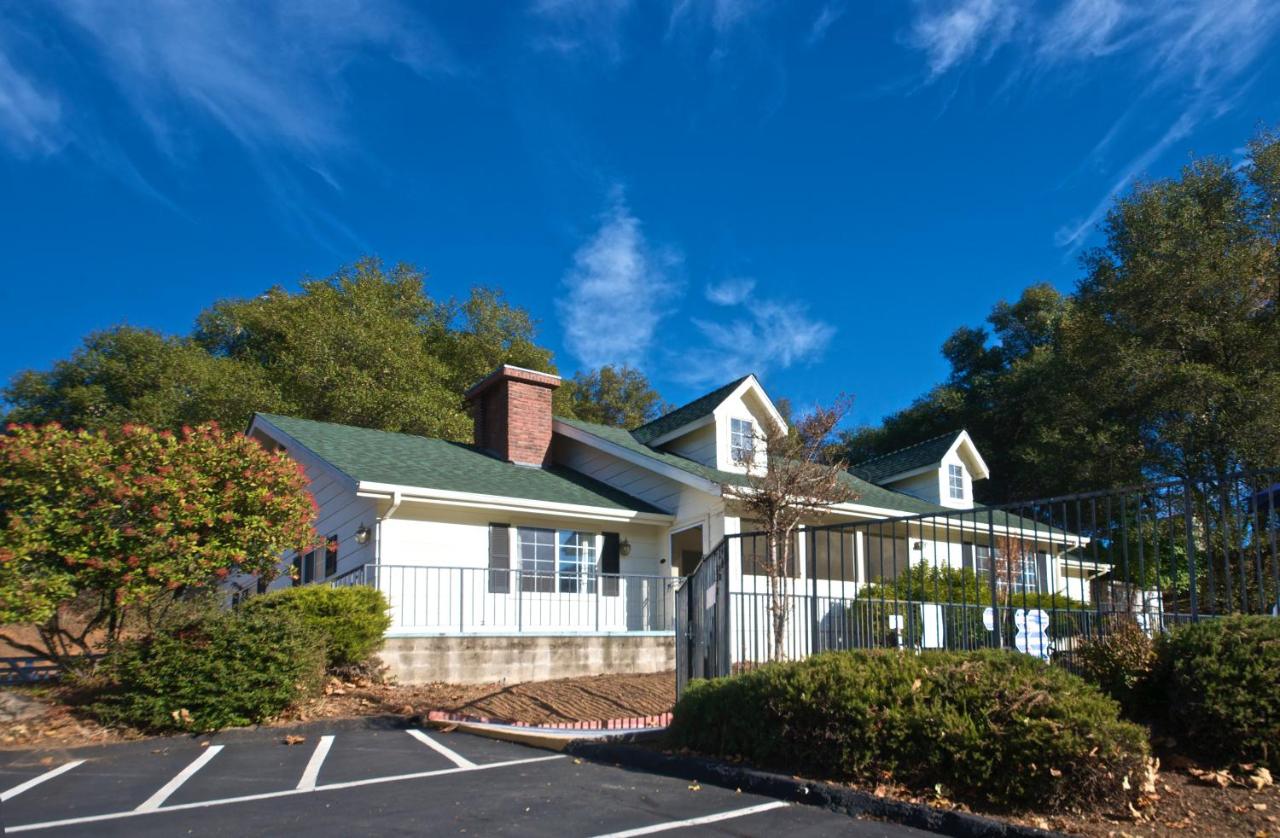 | Quality Inn Yosemite Valley Gateway