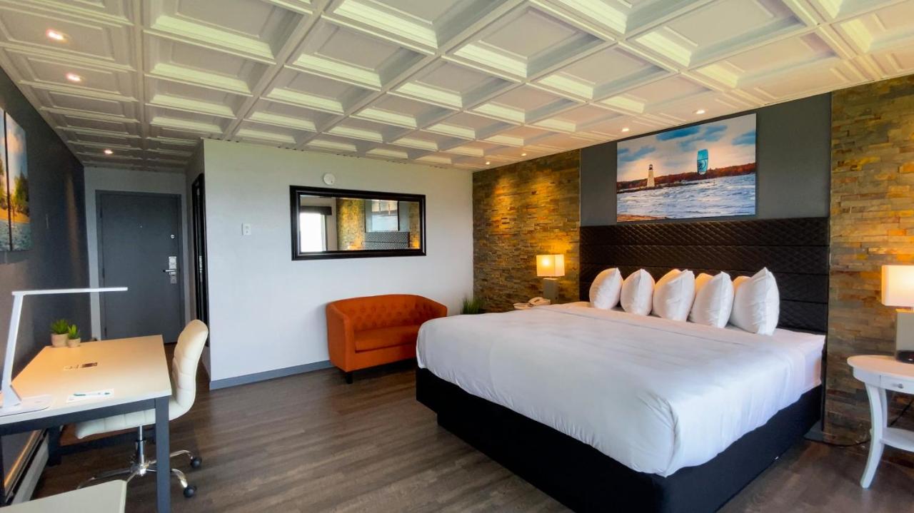 King Room at Terrace Bay Hotel