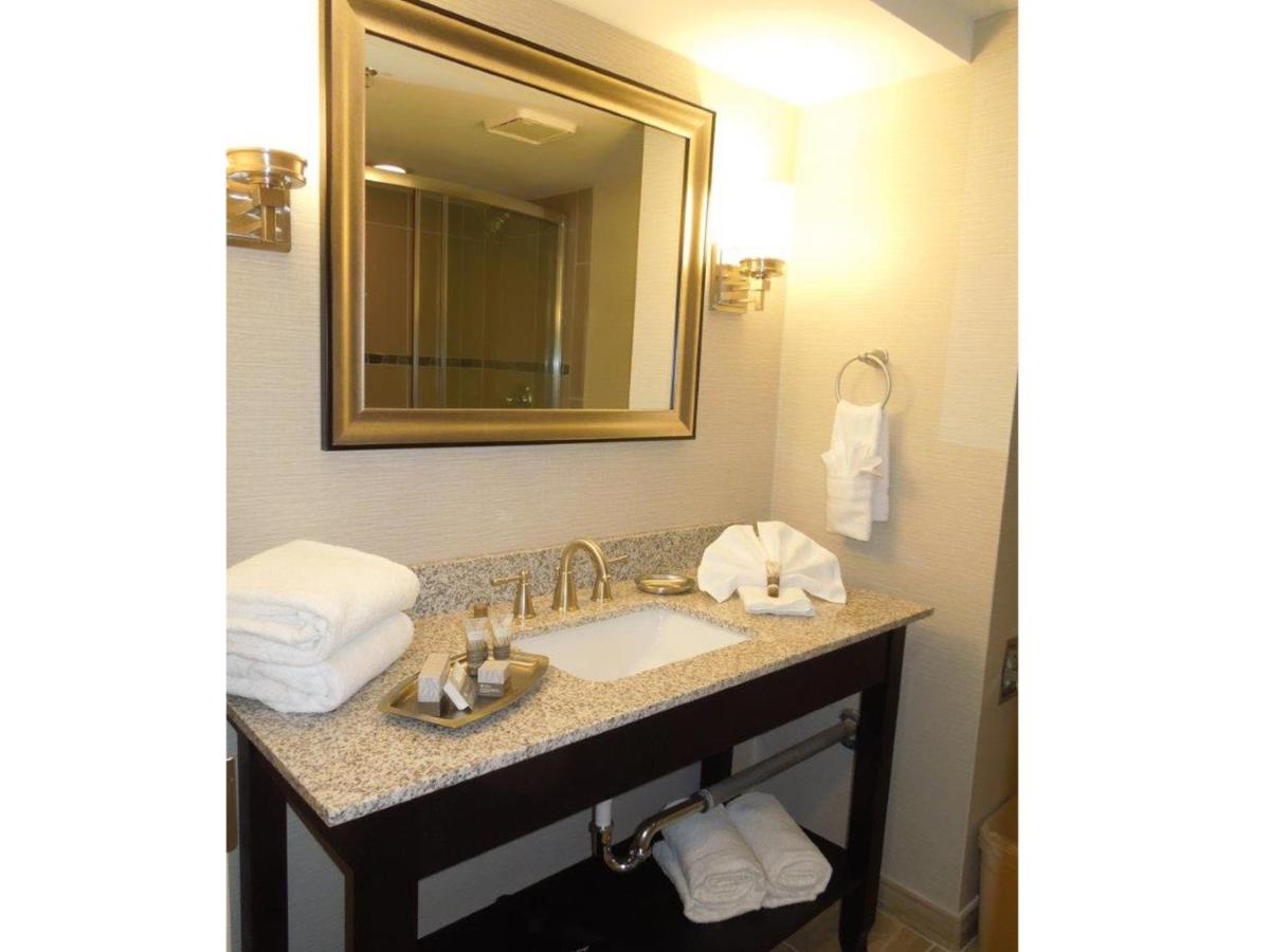 | Hotel Ithaca