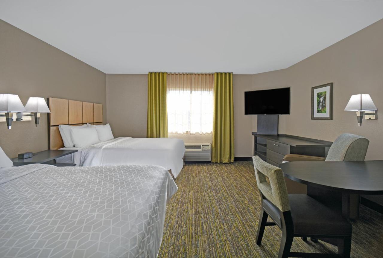 Queen Suite - Hearing Accessible/Non-Smoking at Candlewood Suites Sumter by IHG