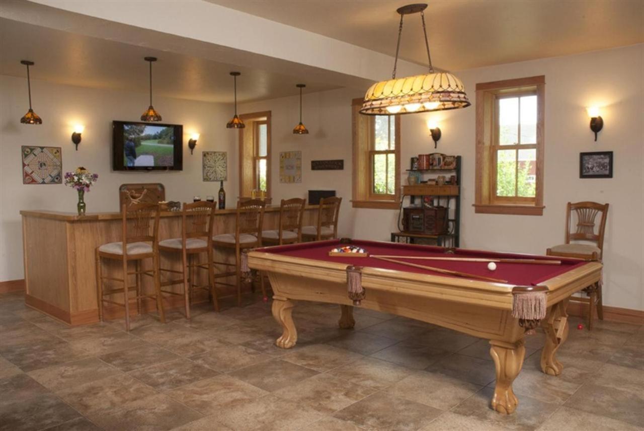  | Lake Orchard Farm Retreat