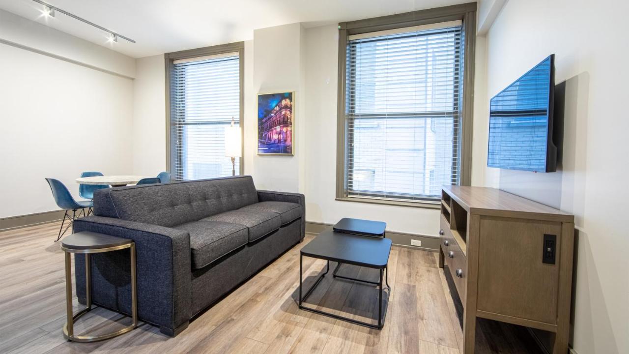 Twin Room - Mobility Access/Hearing Accessible at Holiday Inn Club Vacations New Orleans Resort by IHG