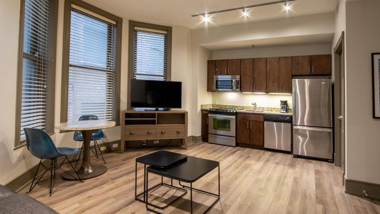 Double Room - Mobility Access with Roll-in Shower at Holiday Inn Club Vacations New Orleans Resort by IHG