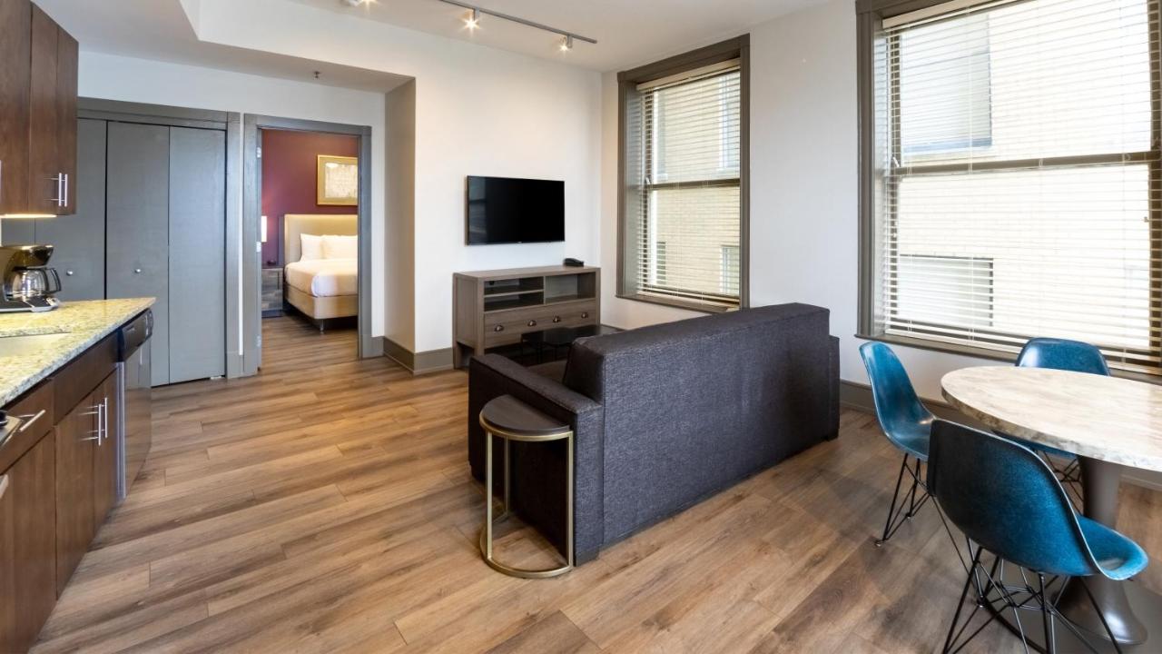 Double Room - Mobility Access with Roll-in Shower at Holiday Inn Club Vacations New Orleans Resort by IHG