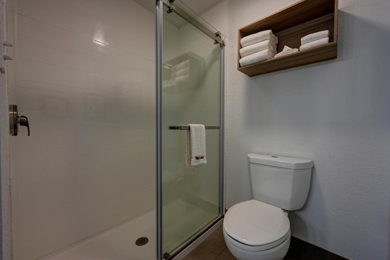 King Suite - Non-Smoking at Country Inn & Suites by Radisson, Pierre, SD