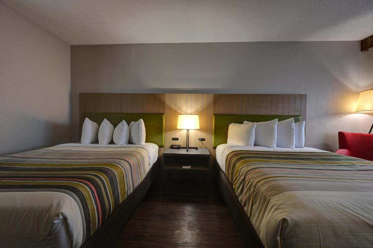 Standard Room with Two Queen Beds at Country Inn & Suites by Radisson, Pierre, SD