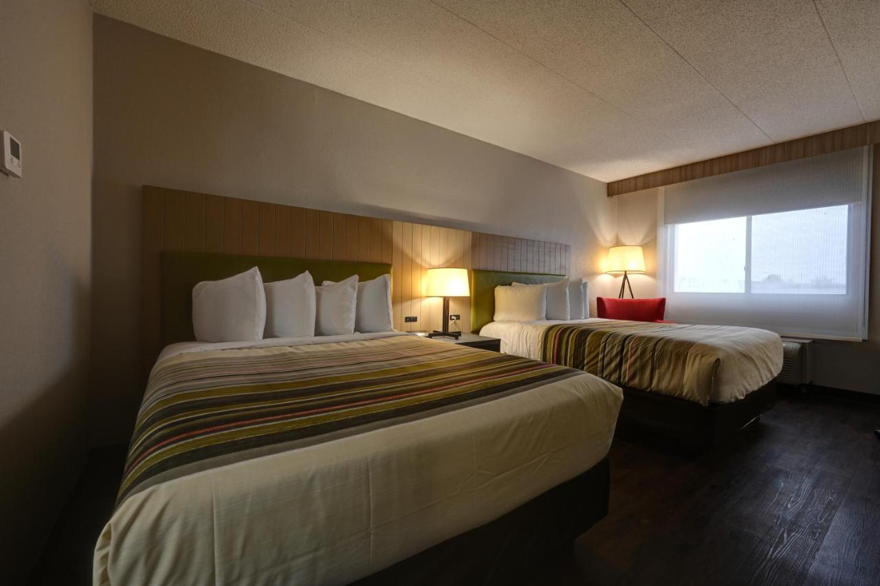 Standard Room with Two Queen Beds at Country Inn & Suites by Radisson, Pierre, SD