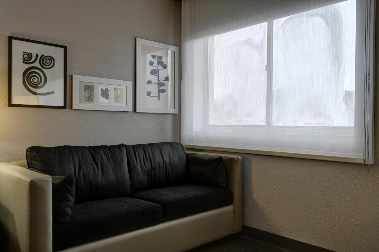 King Suite - Non-Smoking at Country Inn & Suites by Radisson, Pierre, SD