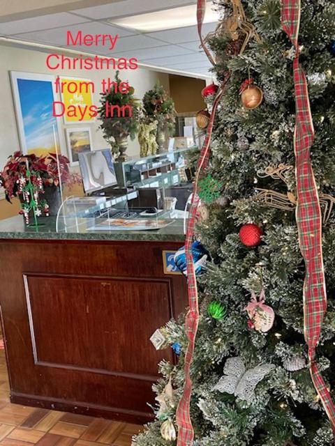 | Days Inn by Wyndham Asheville West