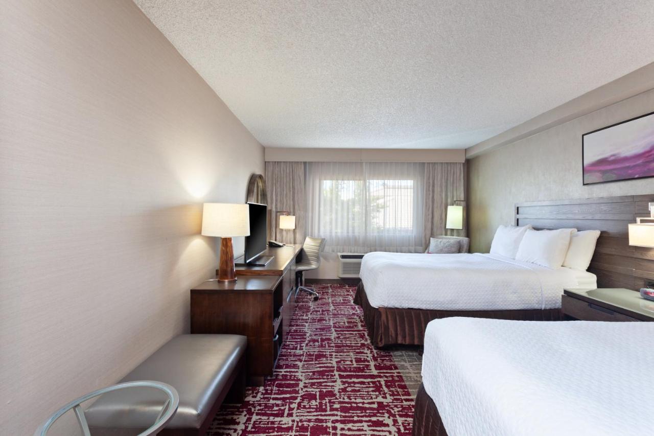 | Crowne Plaza Silicon Valley North - Union City, an IHG Hotel