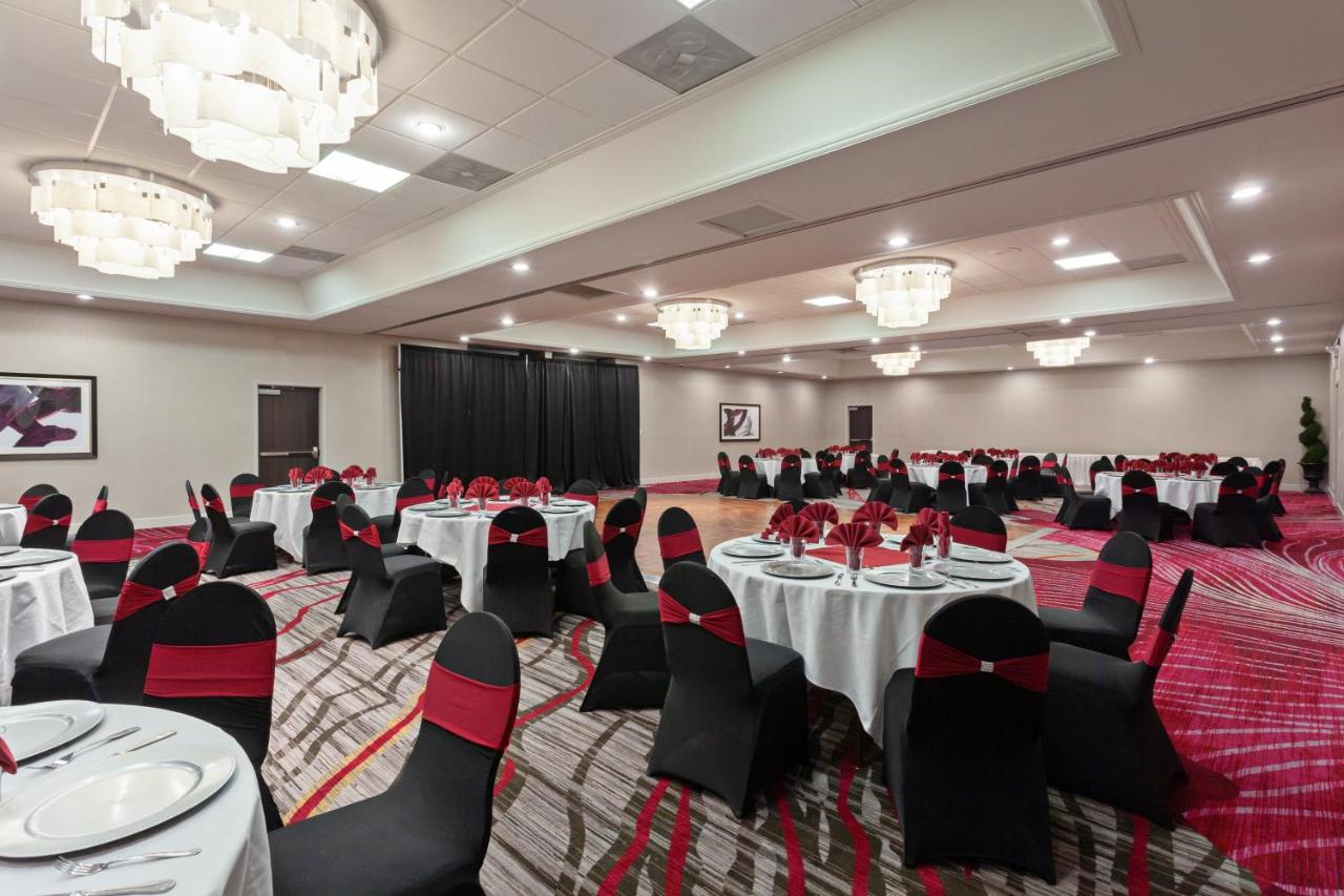 | Crowne Plaza Silicon Valley North - Union City, an IHG Hotel
