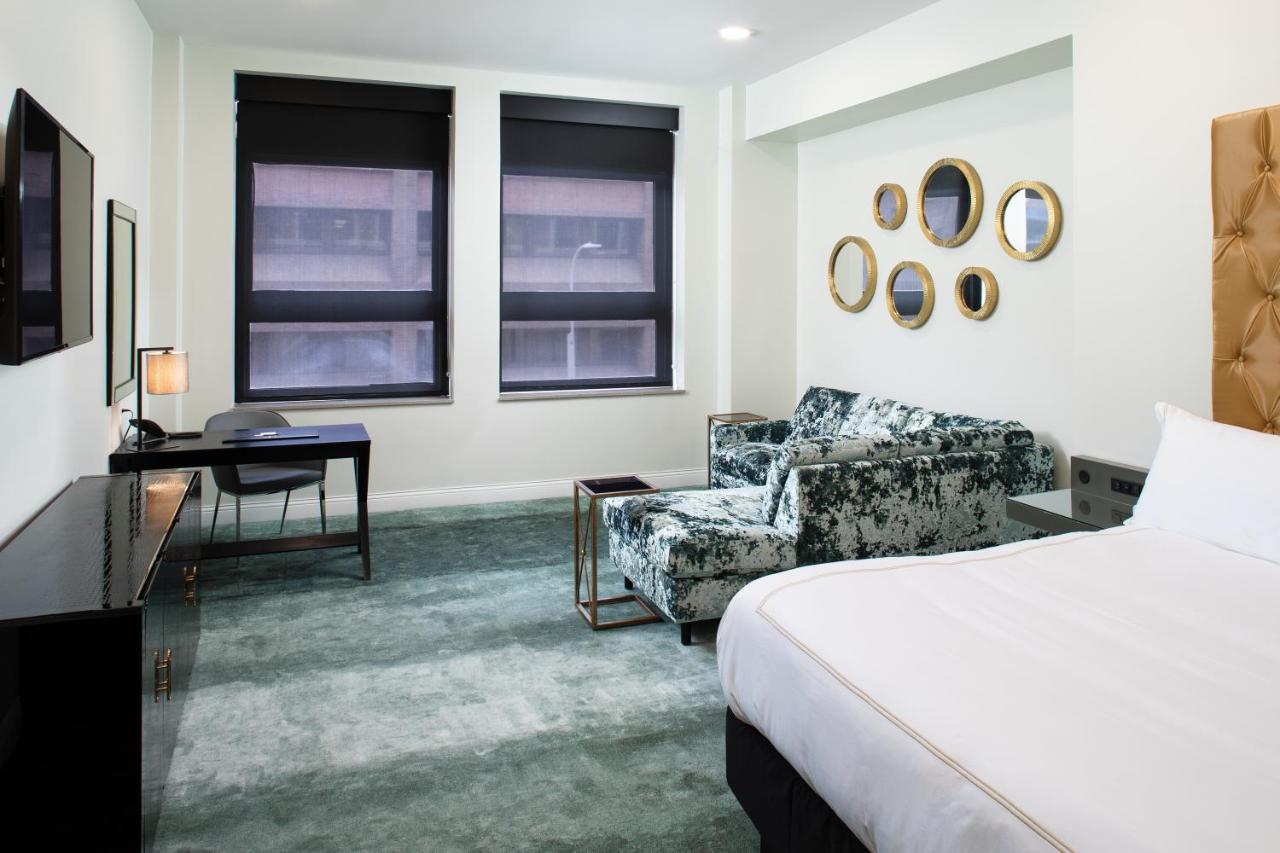 Junior Suite at Hotel On Phillips