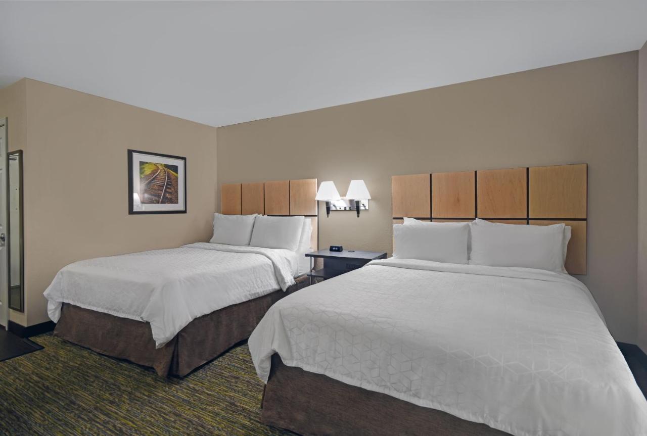 Queen Suite - Hearing Accessible/Non-Smoking at Candlewood Suites Sumter by IHG