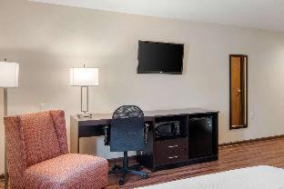 Room #359445809 at Econo Lodge Inn & Suites