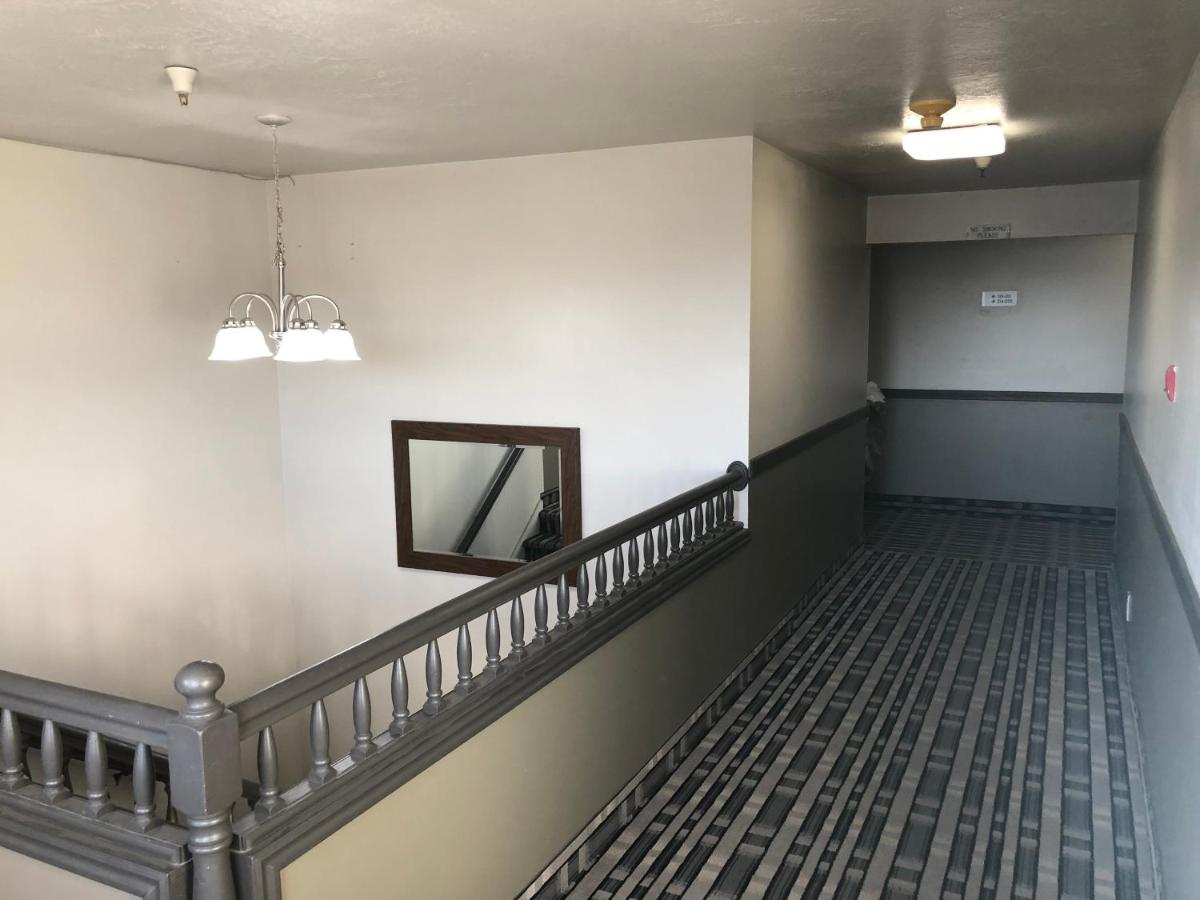  | Ameri-Stay Inn & Suites