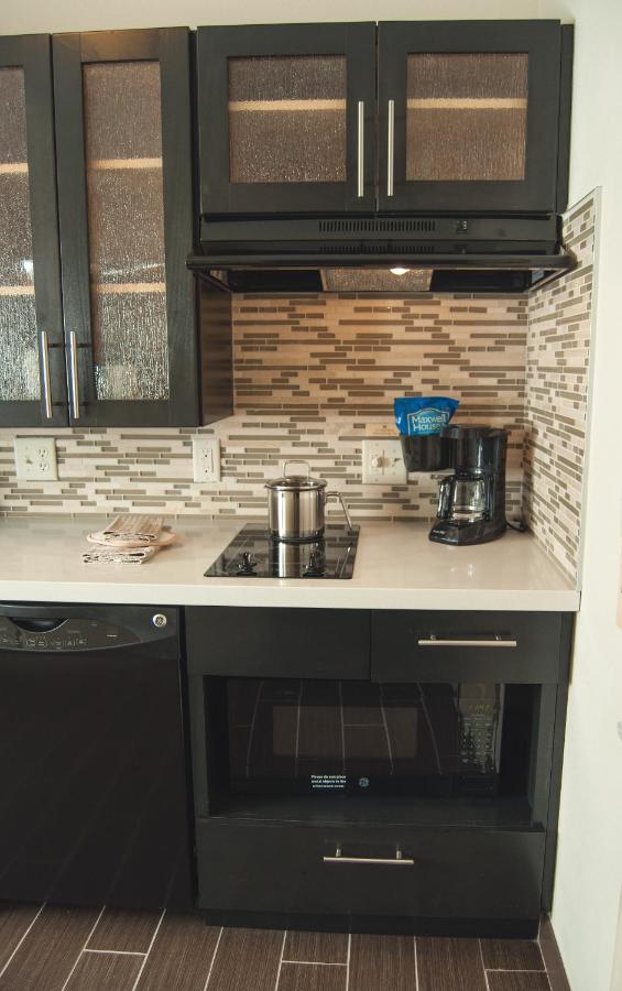 King Studio Suite - Disability Acces Roll in Shower/Non-Smoking at Candlewood Suites Fort Collins by IHG