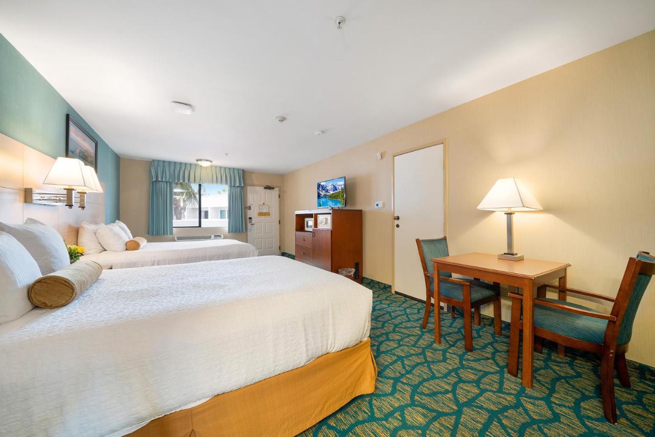 | Casablanca Inn