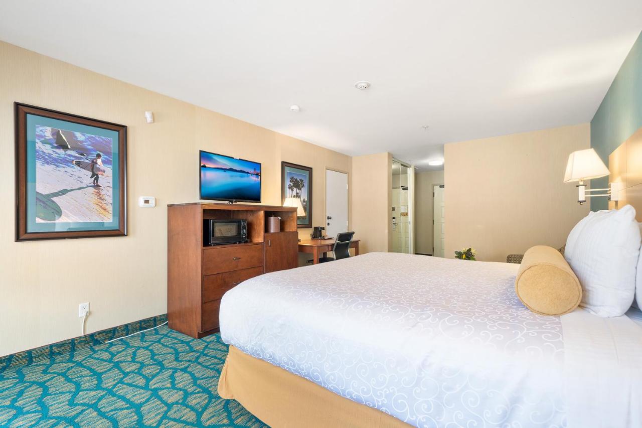 | Casablanca Inn