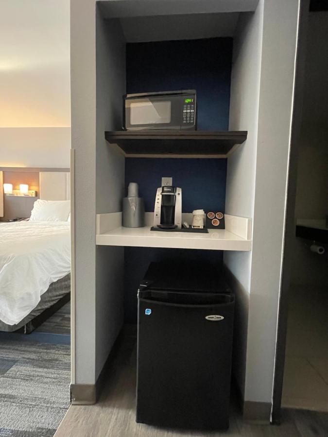 King Room - Non-Smoking at Holiday Inn Express Hotel & Suites Columbia East - Elkridge by IHG