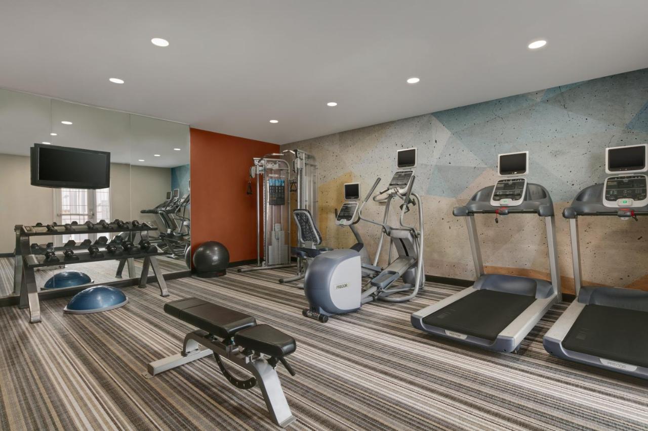 | Candlewood Suites Fayetteville Fort Bragg