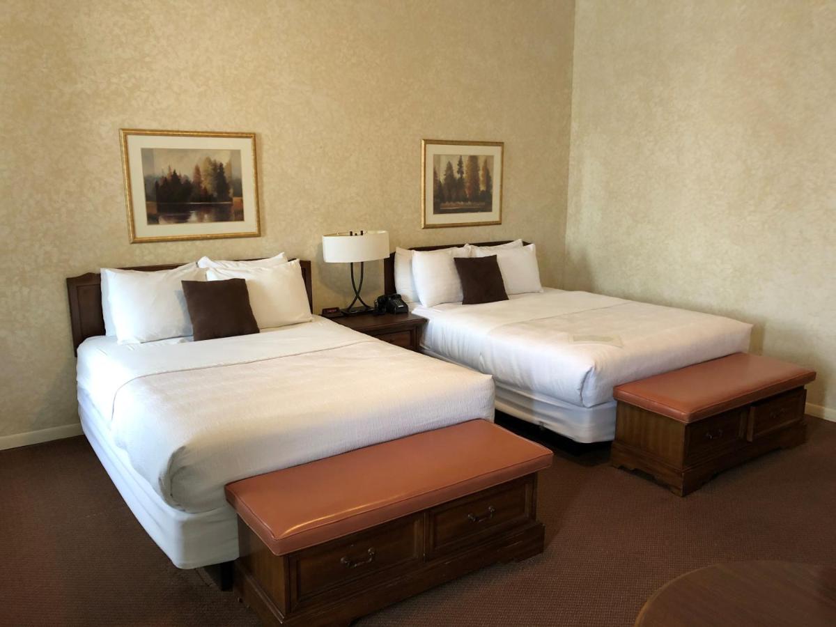 Standard Double Room at Stearns Hotel