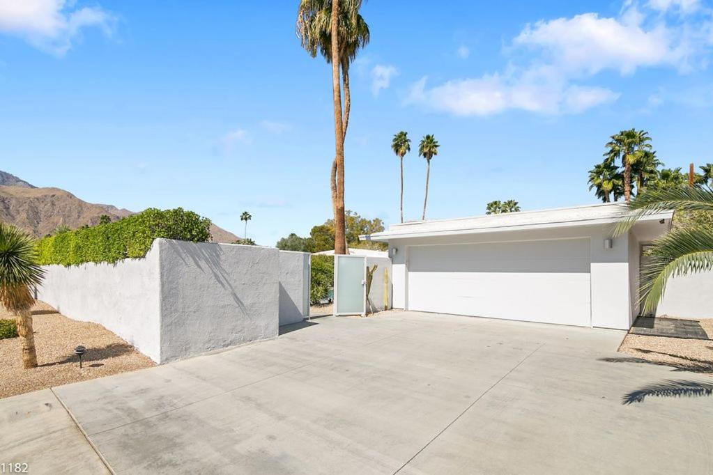| Mid Century Escape - Movie Colony wd Private Pool