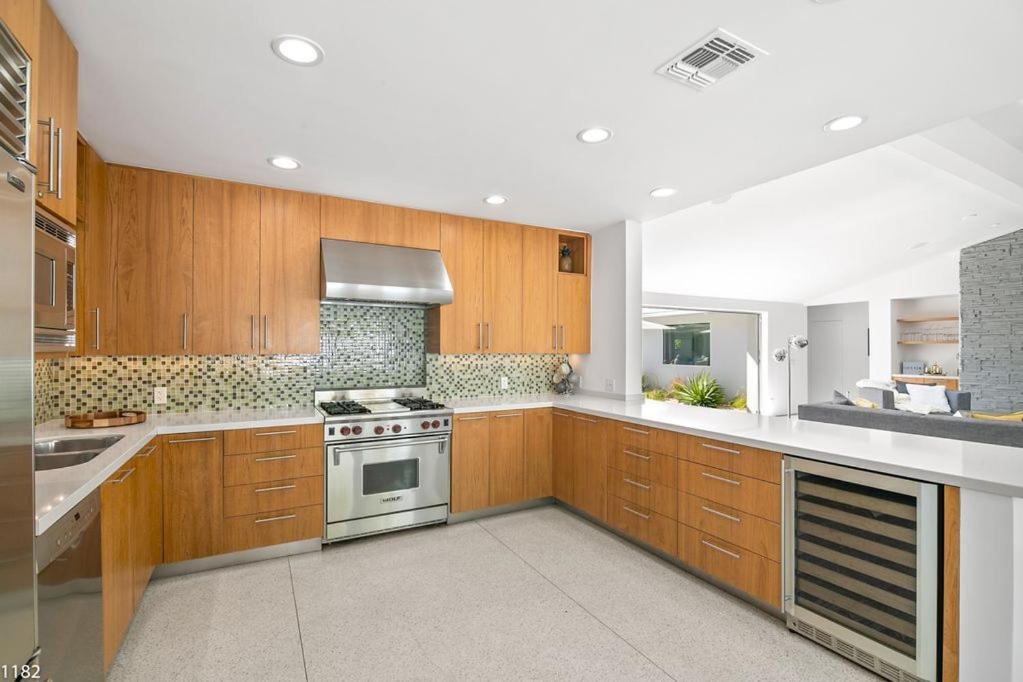 | Mid Century Escape - Movie Colony wd Private Pool