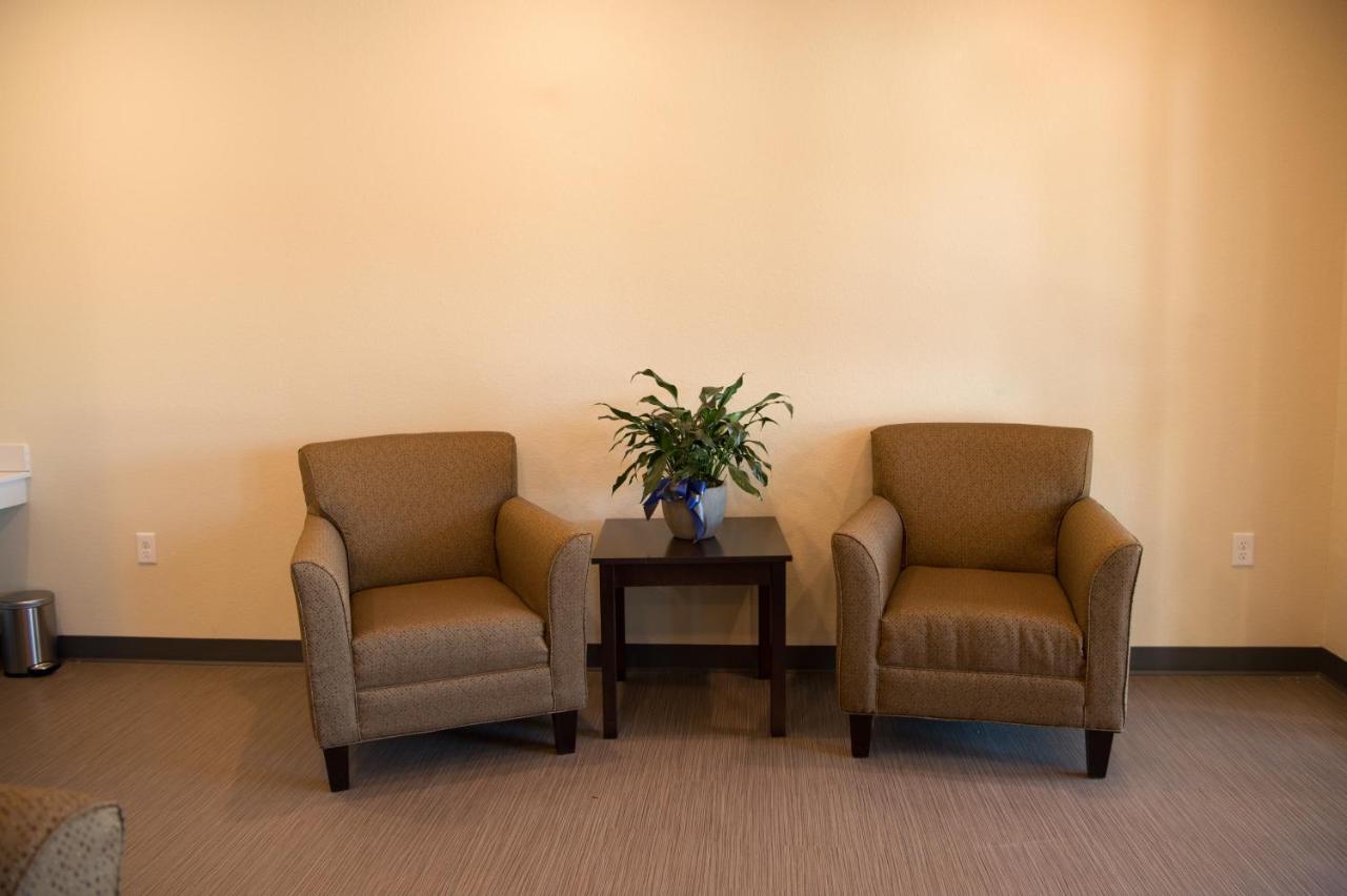  | Cobblestone Inn & Suites - Forest City